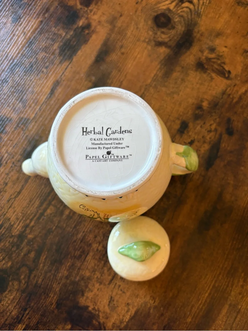 Hand-Painted Basil Ceramic Teapot - Yellow & Green